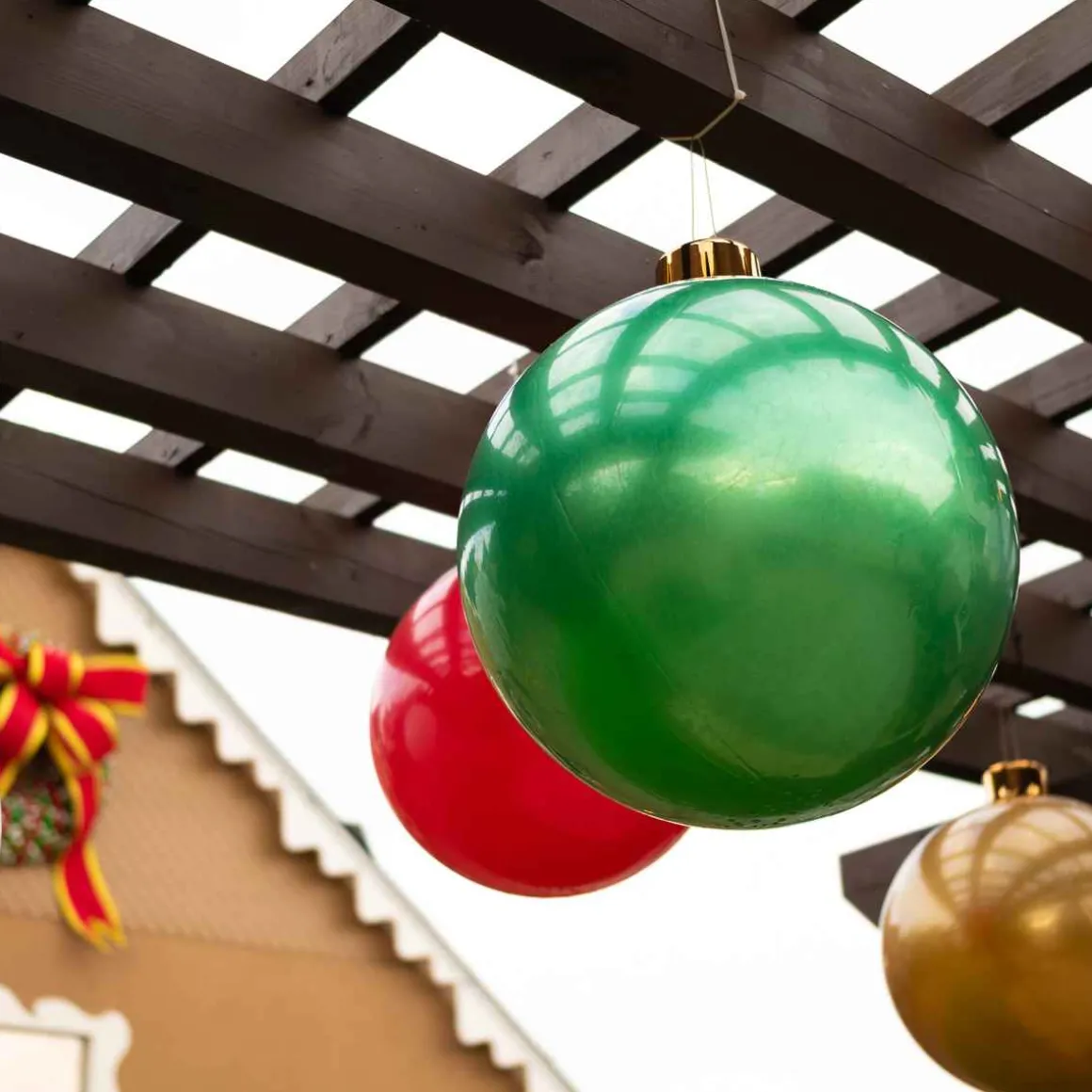 30In Vintage Green Holiball